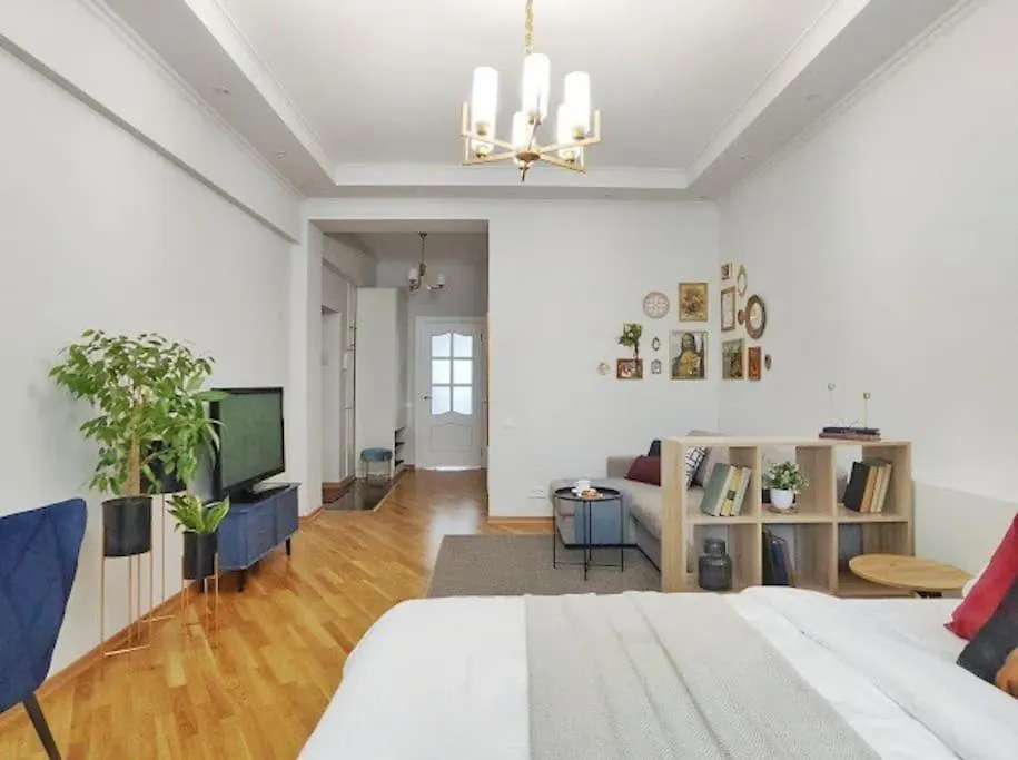 Апартаменты Stylish, In An Old House, Historic Center Алматы