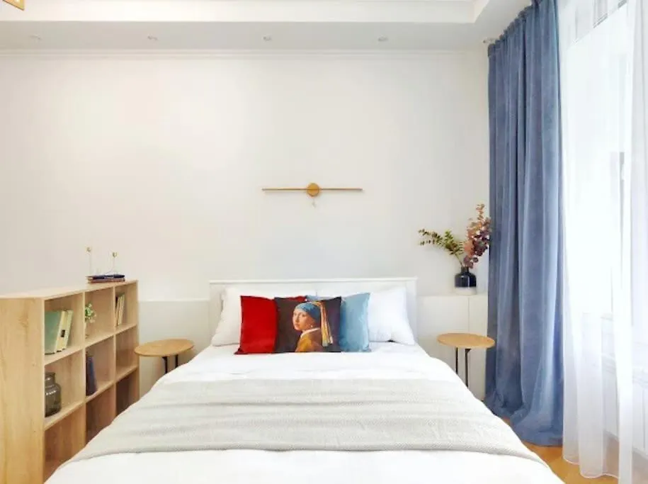 Stylish, In An Old House, Historic Center Apartment Almaty Kazakhstan